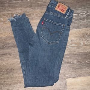 Levi jeans!